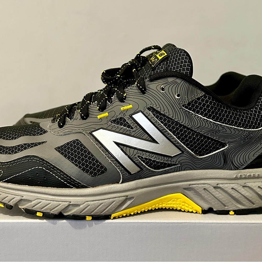 New Balance 510 V4 all terrain running sneakers